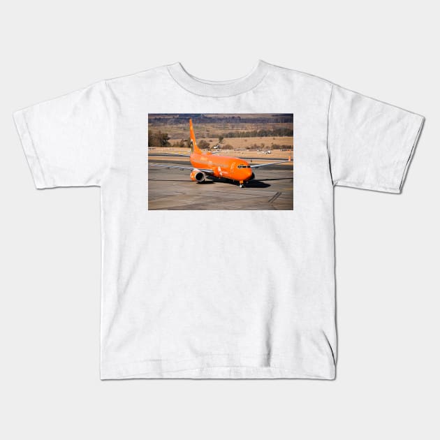 Flymango.com - Boeing 737-8BG Kids T-Shirt by RatManDude